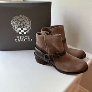 Vince Camuto Bodee booties. NIB, size 7.5, taupe suede & brown leather.
